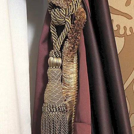 Arcadia Boutique