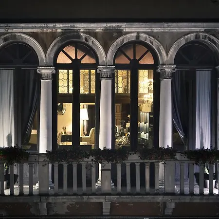 Отель Arcadia Boutique